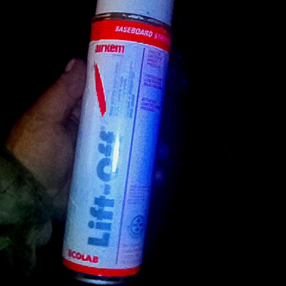 Baseboard stripper ecolab airkem brand 18.5 ounces spray can